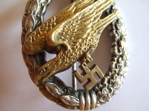 Luftwaffe Fallschirmschützenabzeichen Badge Real?