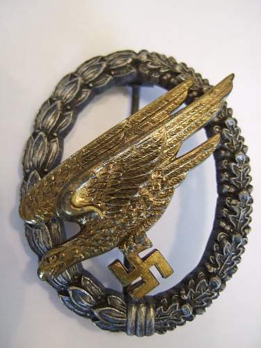 Osang Fallschirmjager badge.