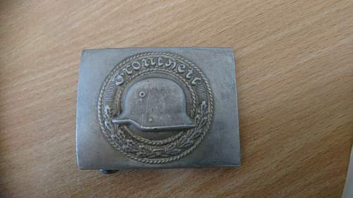 Reichsbahn Buckle question.