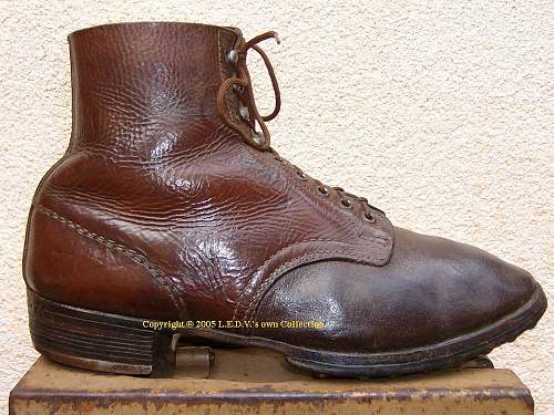 A guide to the German Footwear of WW2:(1) 1945-dated M37 Low Boot