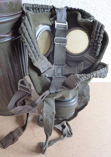 Gas mask and canister: Authentic? Wehrmacht?