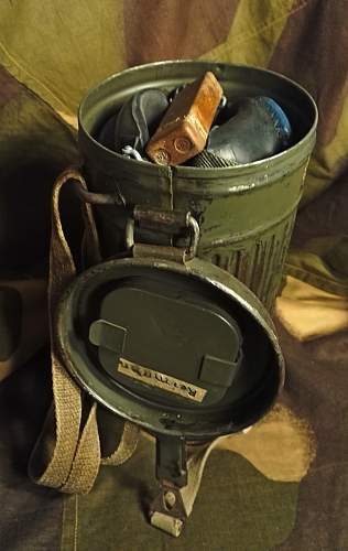 Late War Gasmask Can with name