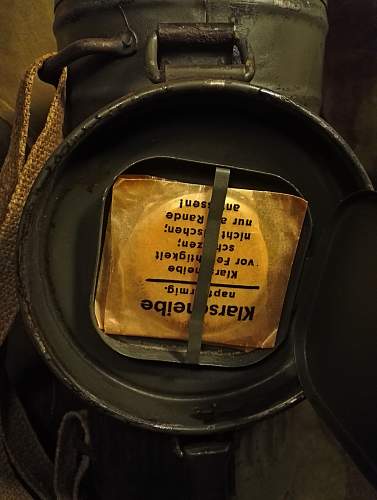 Late War Gasmask Can with name