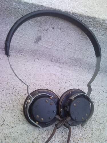 HELP!!German WW2 radio headphones