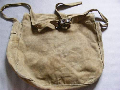 Unknown napsack/bread type bag