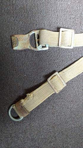 Late war webbing y-strap