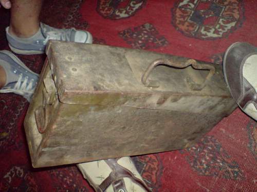 MG42 ammo box??