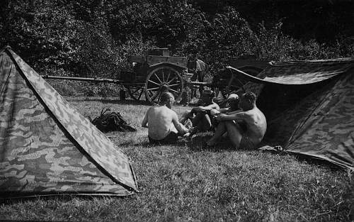 M31 Zeltbahn in use (period photos)