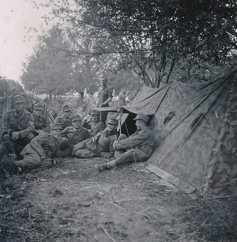 M31 Zeltbahn in use (period photos)