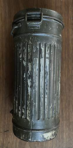 Ex-Winter camo gasmask canister