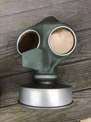 RLB LUFTSCHUTZ Respirator /  Gasmask &amp; Cannister