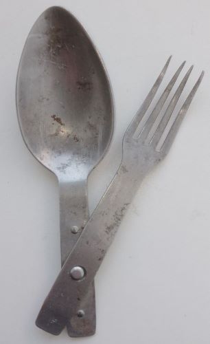 Connecting riveting on a spoon/fork