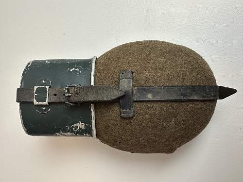 M31 C&amp;C.W.35 canteen with SMM34 lid correct?