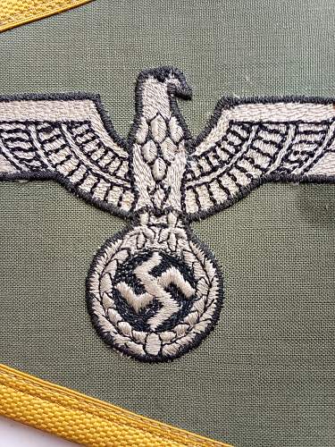 German Staff Car / Vehicle Flag ?