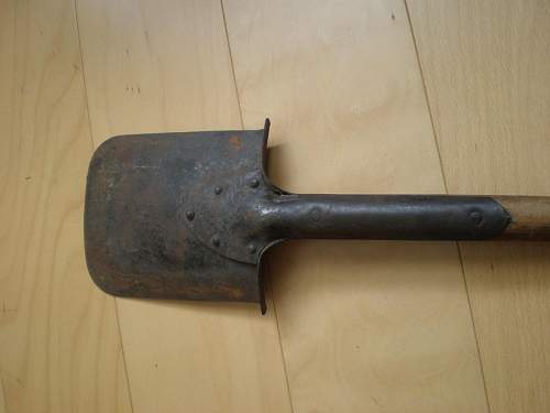 German spaten (shovel) WW2 or Post-war??