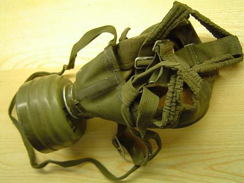 M-38 Gasmask and canister