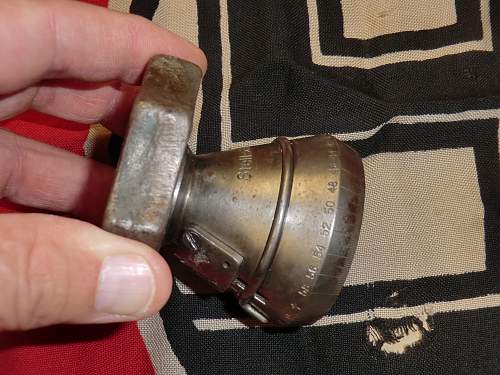 Shell nose fuse setting tool.