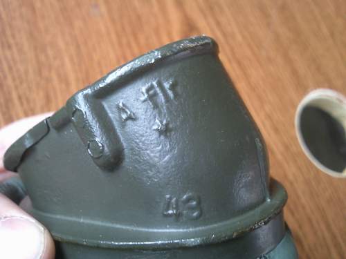 Gas mask &amp; cannister, painted LW blue?