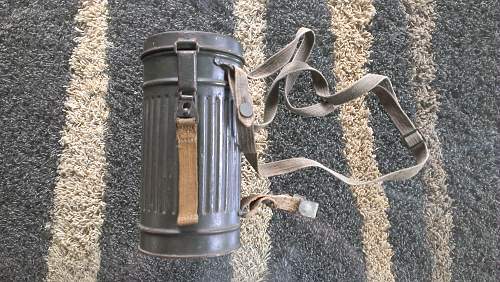 Wehrmacht gasmask with cannister short model