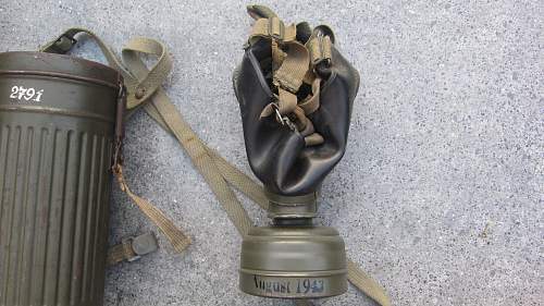 Openion Wehrmacht gasmask with cannister long model