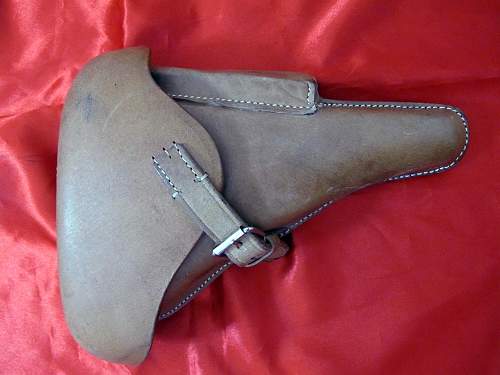 Luftwaffen P08 Holster: genuine?