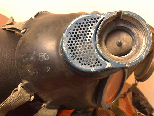 Gas Mask Markings - 1944/45