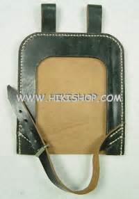 Wehrmacht shovel carrying case