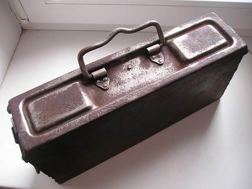 MG34/42 ammo can.