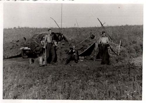 M31 Zeltbahn in use (period photos)