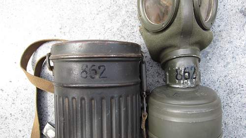 Complete M30 gasmask set