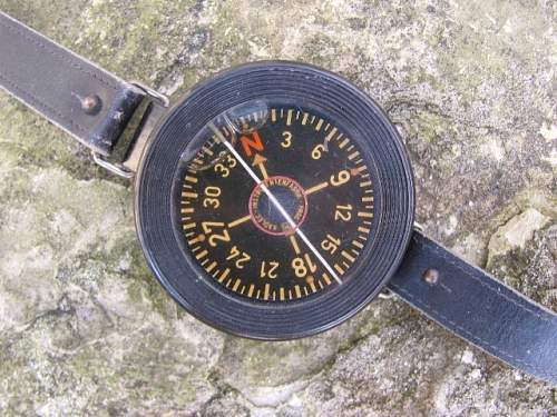 AK39 Personnel Wrist Compass