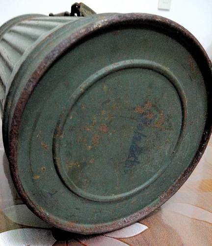 ww2 german gas mask container