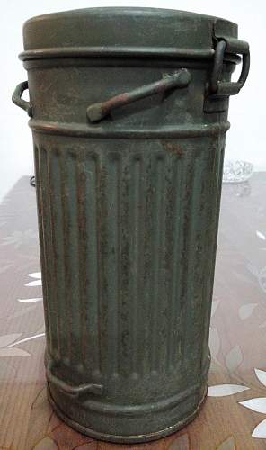 ww2 german gas mask container