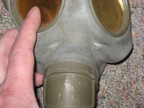 Ww2 german gas mask &amp; canister?