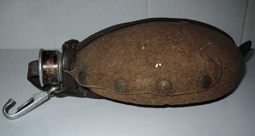 Feldflasche WW2 Canteen - what is it ?