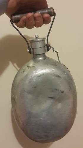 STRANGE  Feldflasche with Carrying- Handle, marked ESB41???