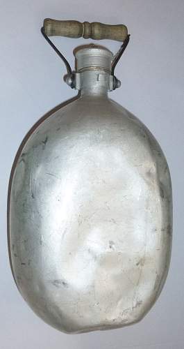 STRANGE  Feldflasche with Carrying- Handle, marked ESB41???