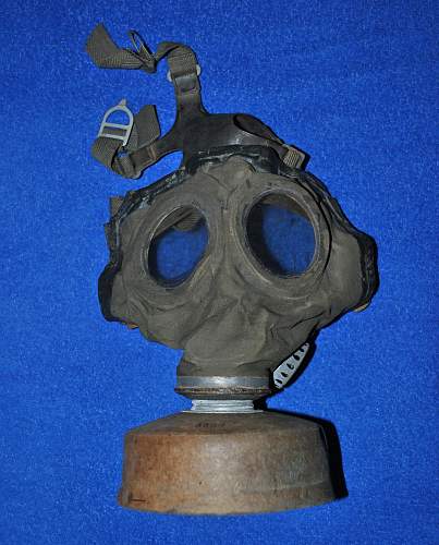 Gas mask M44