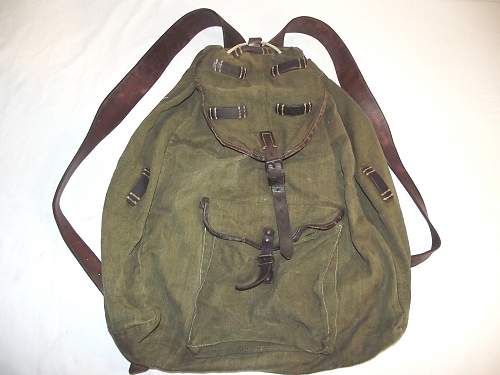 WW2 rucksack - but which type?