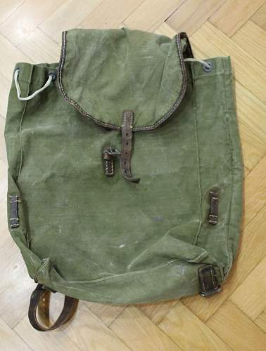 WW2 rucksack - but which type?