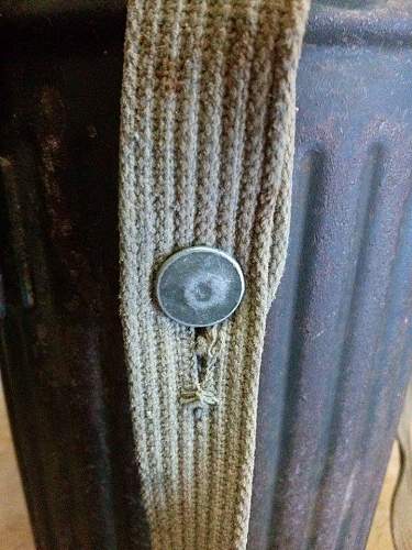 Need help! Original canister strap?