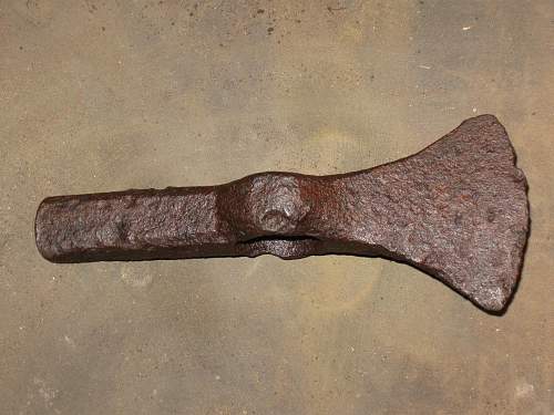 austro hungarian trench axe?