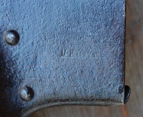 Unknown german WW1 shovel type (2 of them)