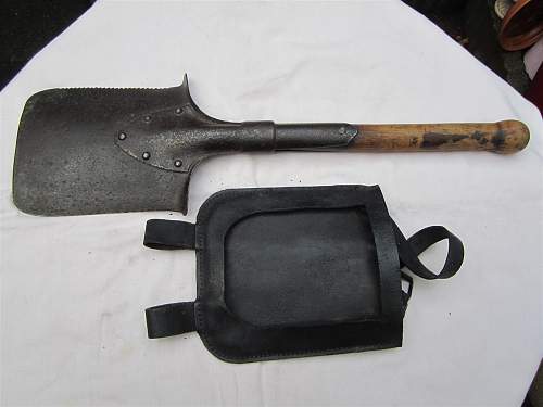 Pioneer Entrenching-Tool, saw-backed