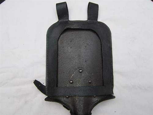 Pioneer Entrenching-Tool, saw-backed