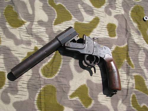 Battle Damaged Hebel pattern flare pistol