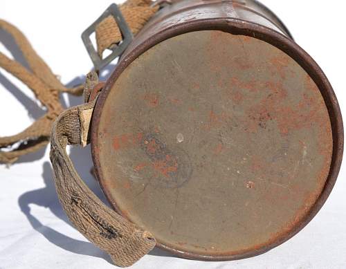 Is this WW 1 German Gas Mask authentic?
