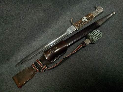 Eickhorn short police bayonet.