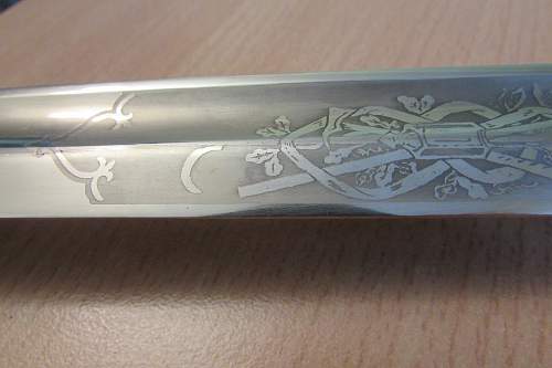 Fire bayonet with a motif pattern