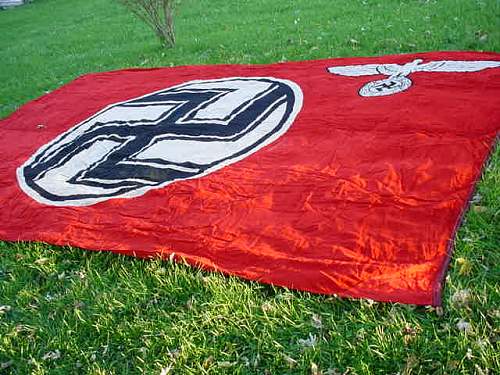 Extremely large ww2 german State service flag,info needed